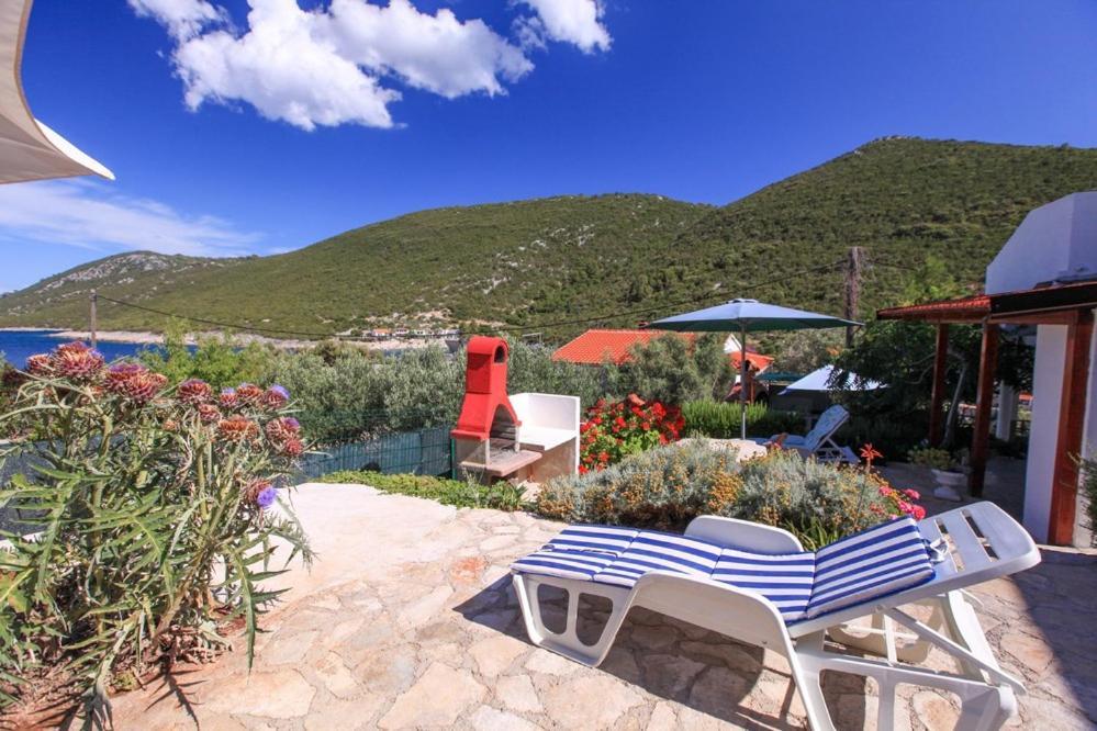 Holiday home Robinson Ina 3 Gdinj
